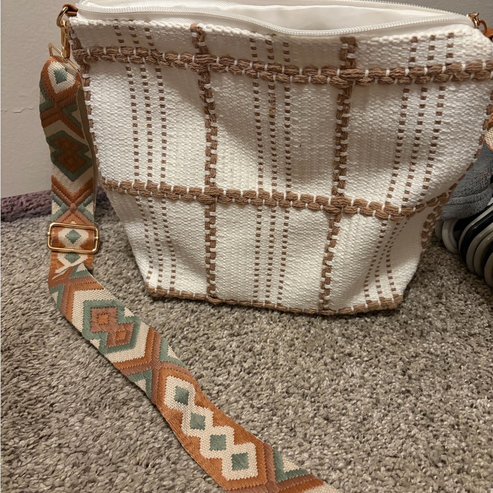 Stylish White and Tan Women's Bag